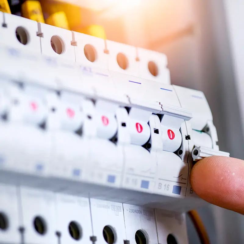 Elektroschaltung in einem Verteilerkasten